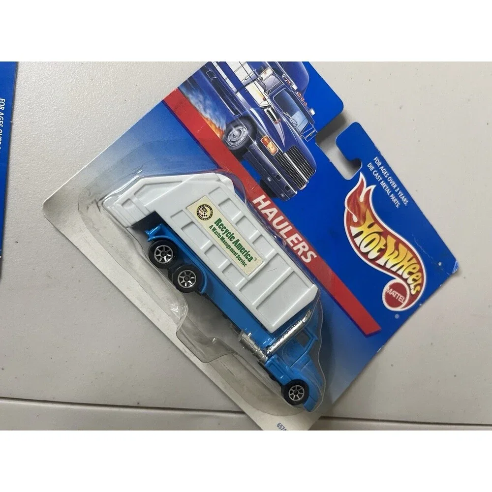 Hot Wheels Haulers -Recycle America- Telephone Maintenance- Truck 1996 Series